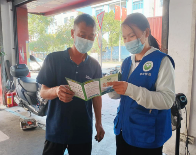 阜沙鎮(zhèn)禁毒信息〔2022〕第252期--【禁毒攻堅(jiān)】“抗疫防毒你我他，健康社區(qū)靠大家”-阜沙開展禁毒