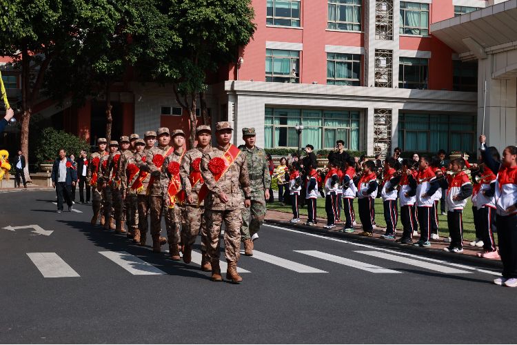 共赴“軍旅之約”，中山多個鎮(zhèn)街歡送新兵入伍
